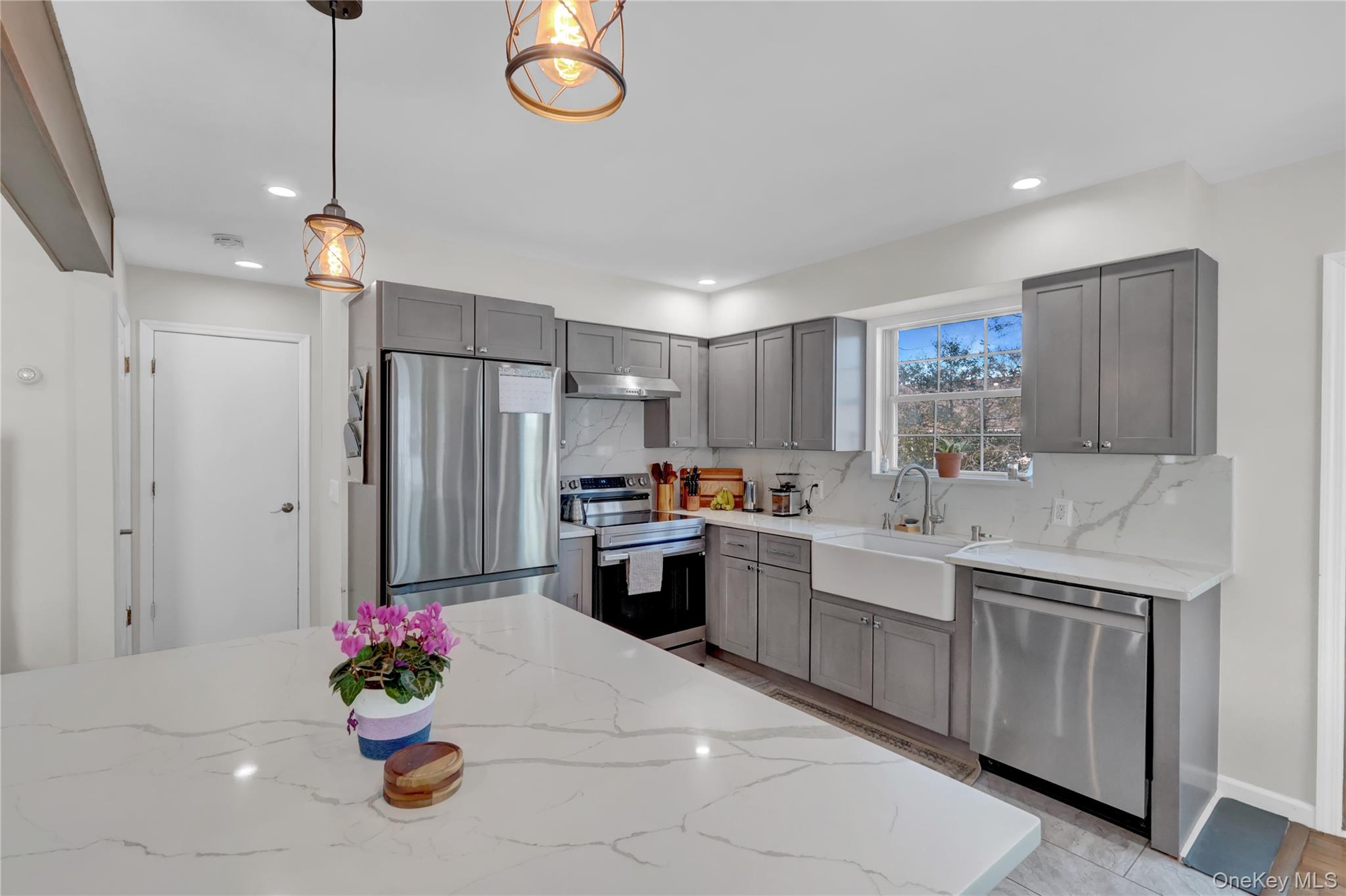 #11 photo, 21 Woodside Avenue, Port Jefferson , NY 11777