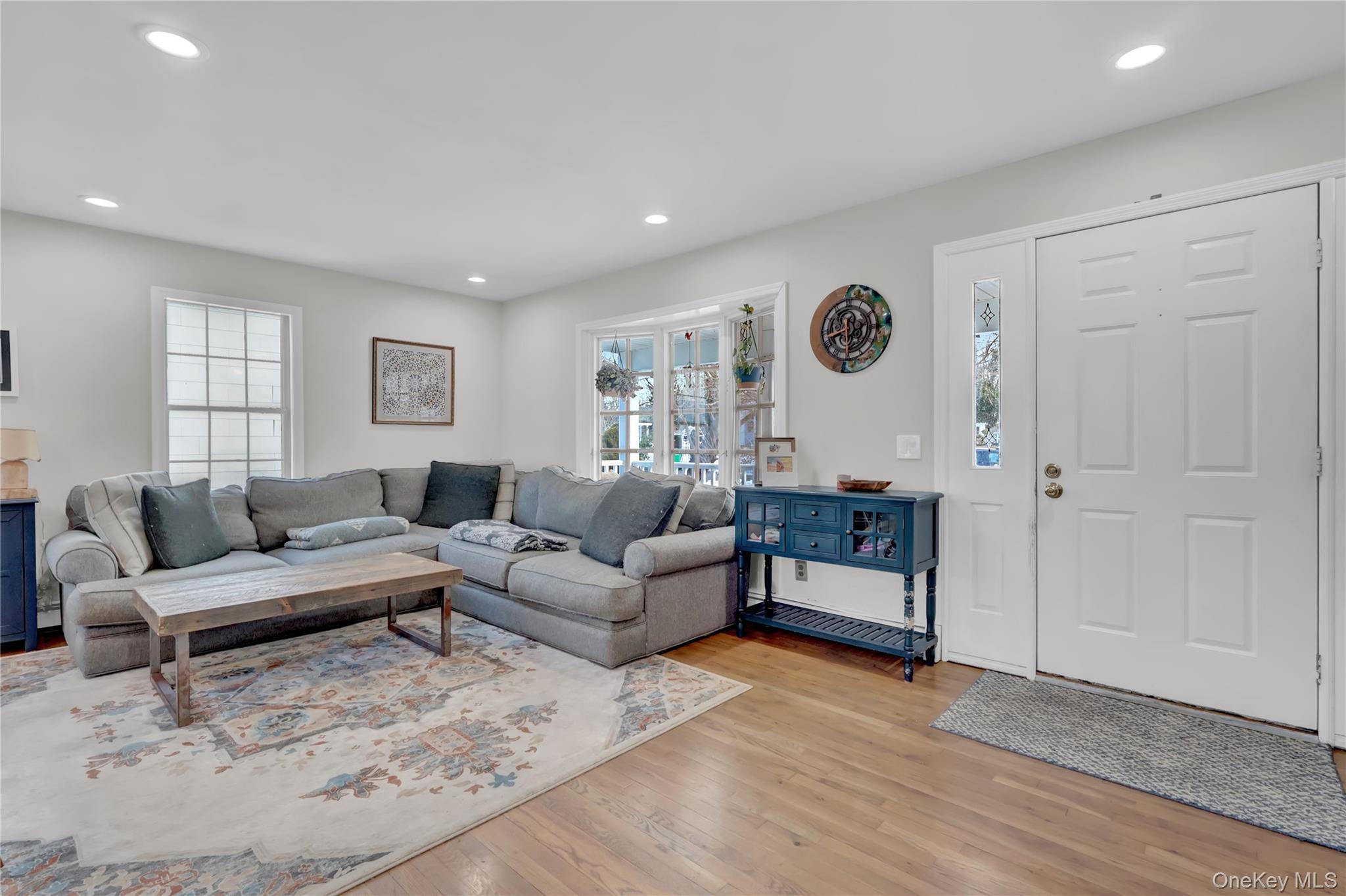 #6 photo, 21 Woodside Avenue, Port Jefferson , NY 11777