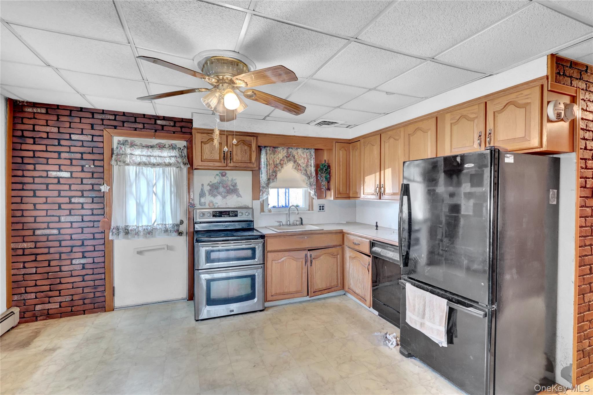 #8 photo, 258 Belmont Avenue, ناسو East Meadow , NY 11554