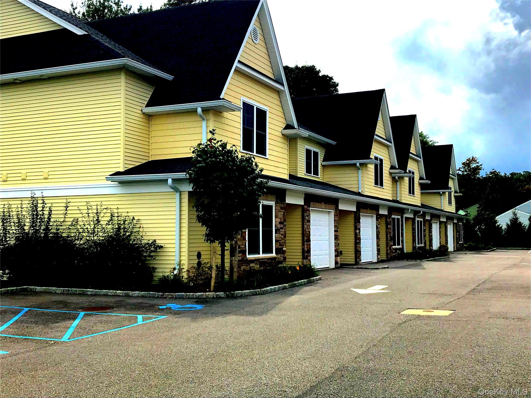 #1 photo, 24 Creek Road, Huntington , NY 11743