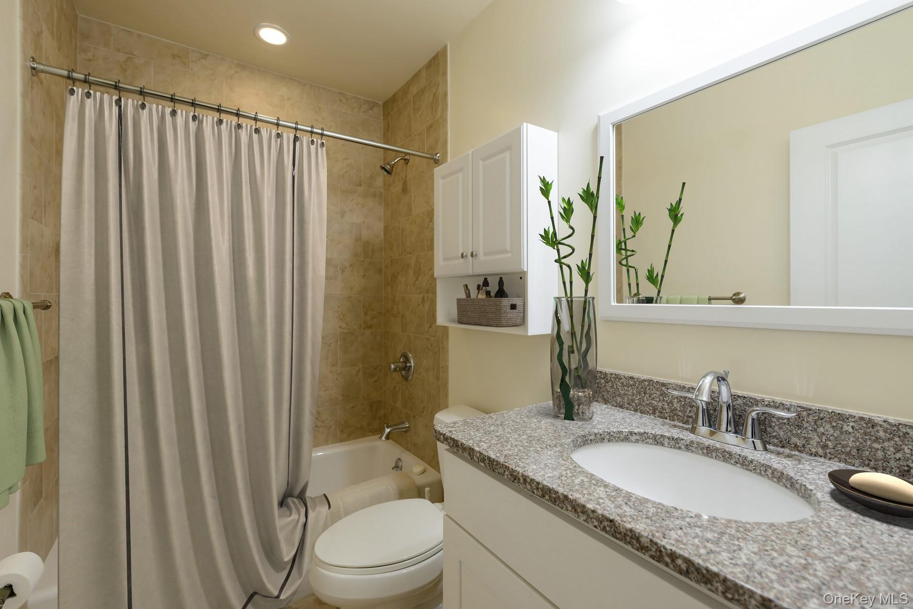 #11 photo, 24 Creek Road, Huntington , NY 11743