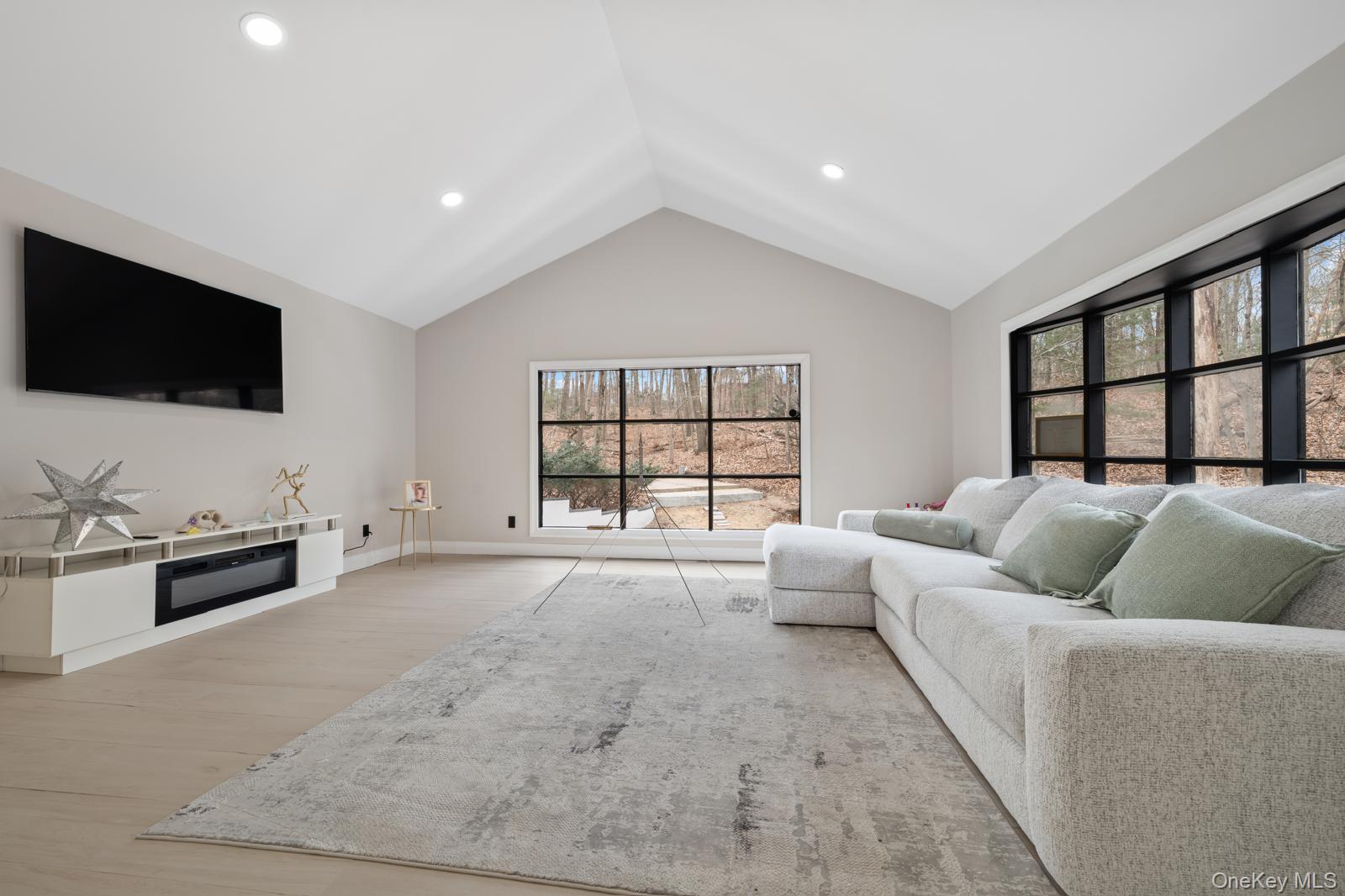 #15 photo, 111 Mill River Road, 롱 아일랜드 Upper Brookville , NY 11771