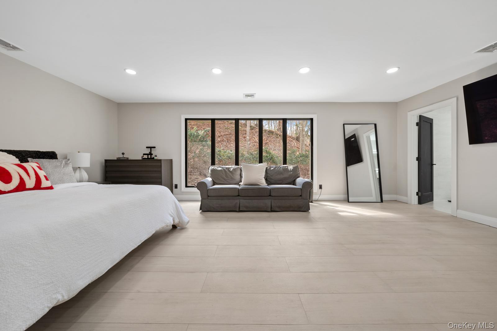 #20 photo, 111 Mill River Road, 롱 아일랜드 Upper Brookville , NY 11771