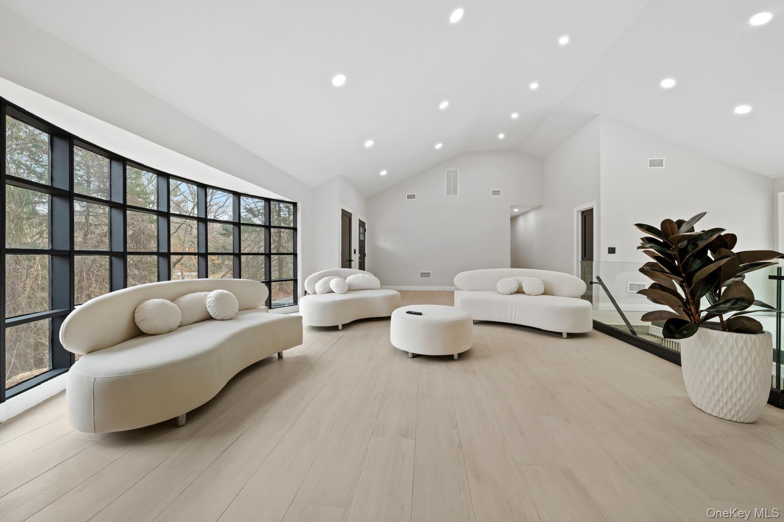 #6 photo, 111 Mill River Road, 롱 아일랜드 Upper Brookville , NY 11771