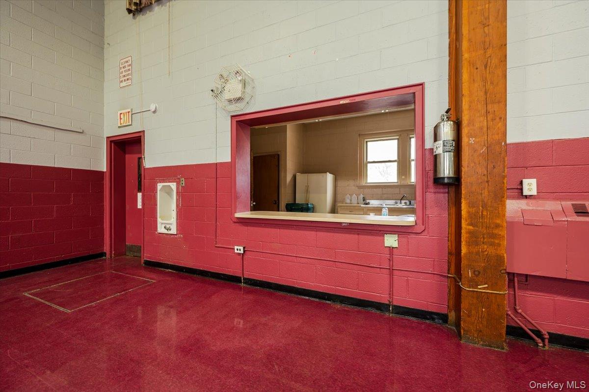 #10 photo, 1346 Broadway, नासाउ काउंटी Hewlett , NY 11557