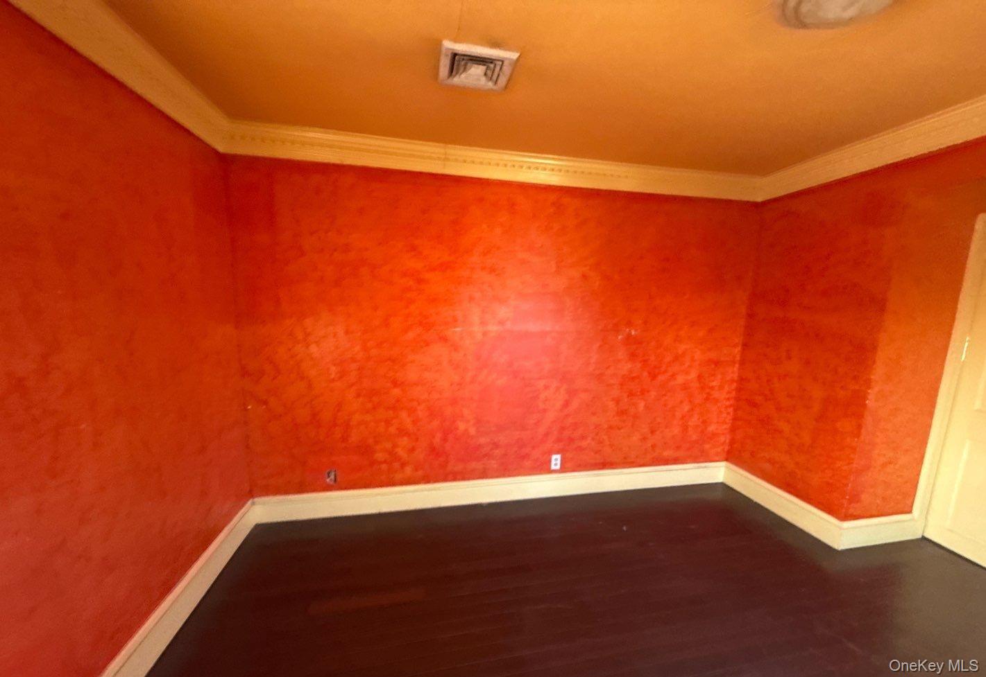 #12 photo, 280 Lawrence Avenue, Lawrence , NY 11559