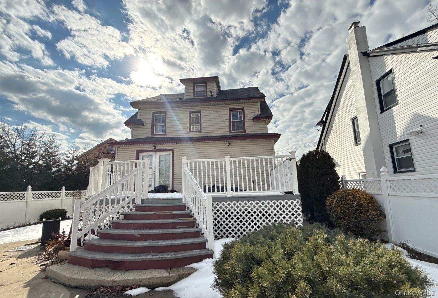 #2 photo, 280 Lawrence Avenue, Нассау ‖ Lawrence , NY 11559