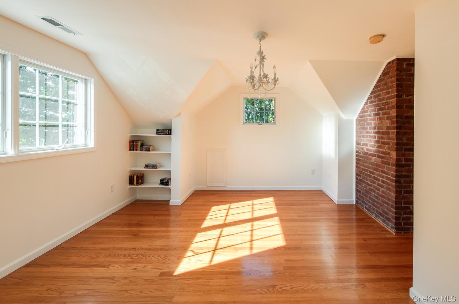 #19 photo, 5 Point Place, 纽约州 Hyde Park , NY 12538