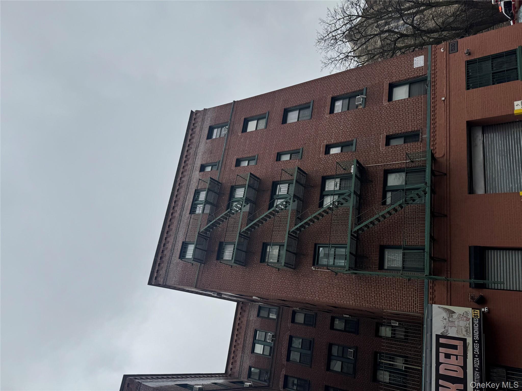 #7 photo, 530 159th, Бронкс ‖ Bronx , NY 10451