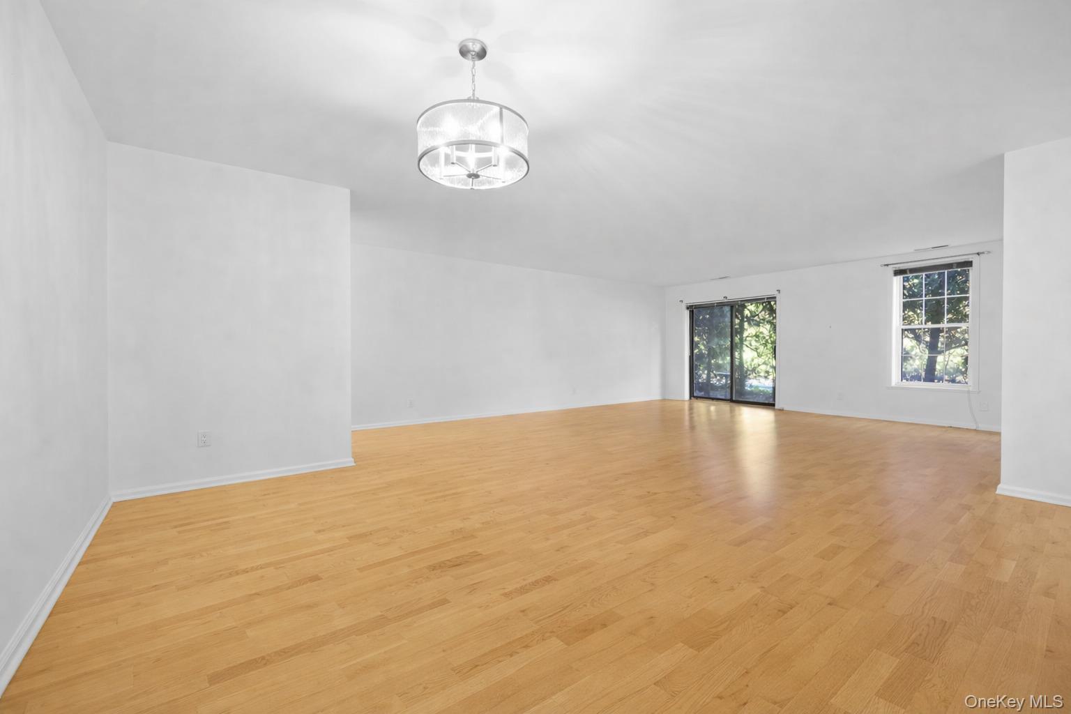 #11 photo, 140 Field Point Road, Greenwich , CT 06830