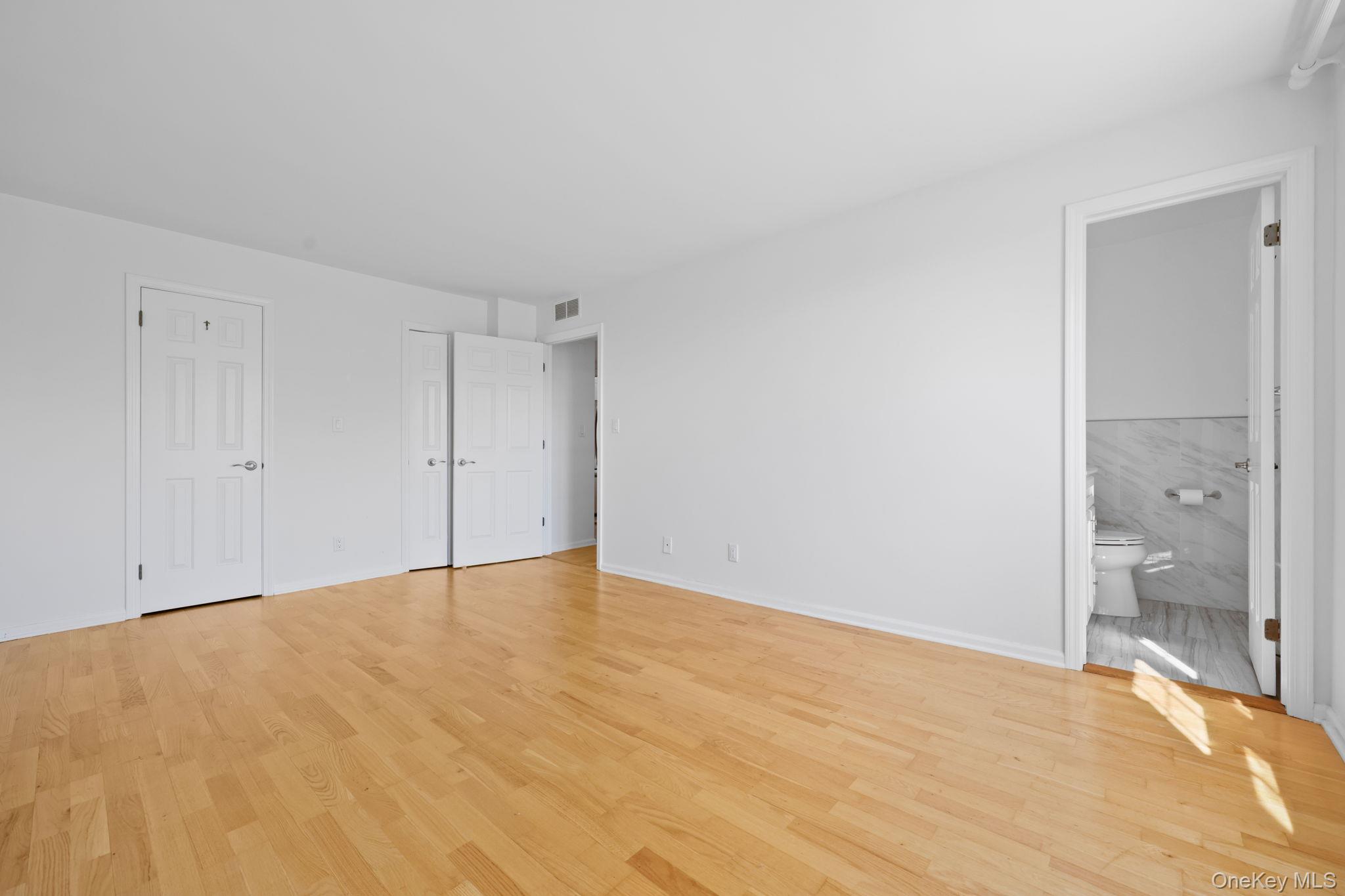 #14 photo, 140 Field Point Road, Greenwich , CT 06830