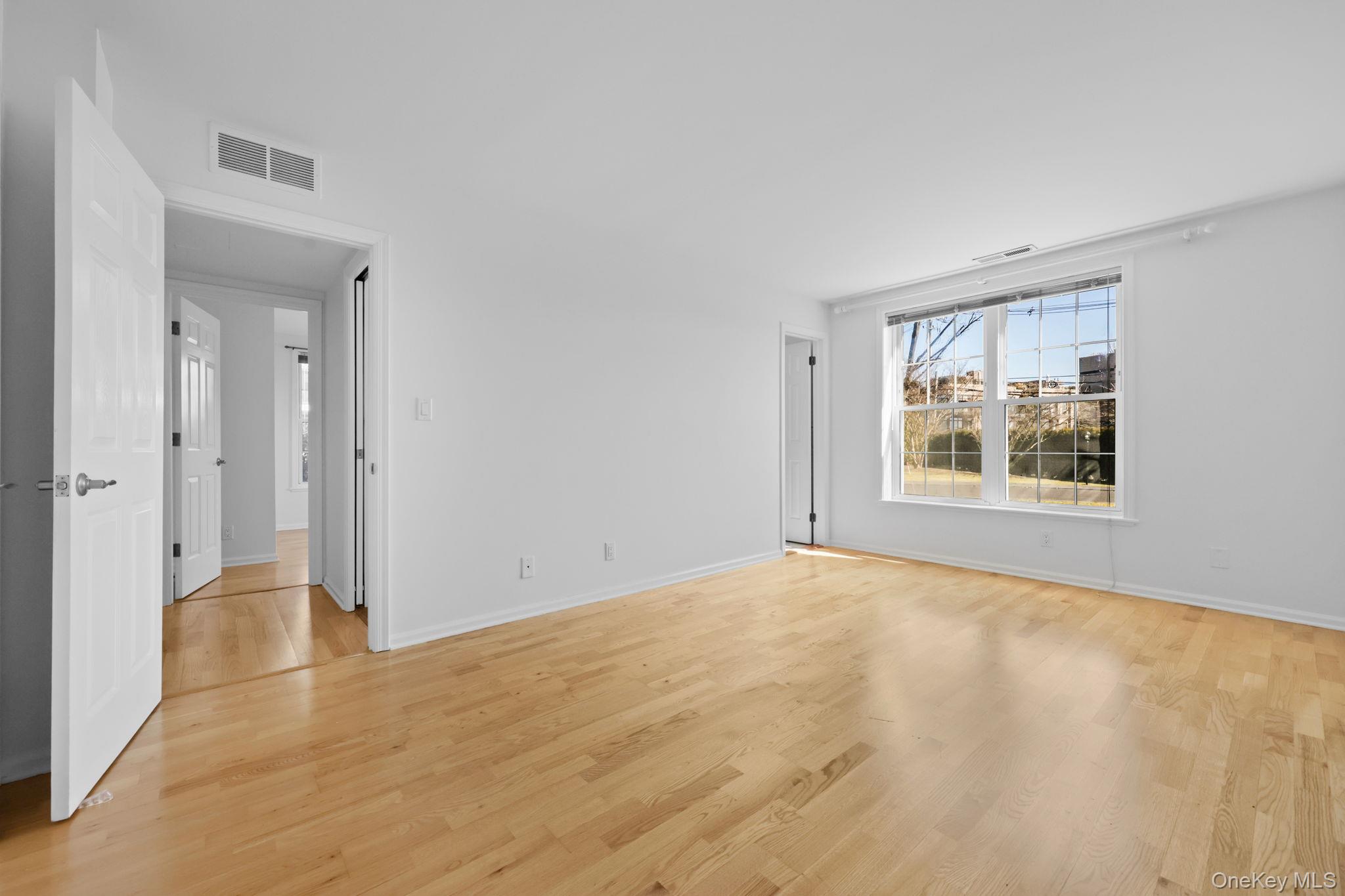 #16 photo, 140 Field Point Road, Greenwich , CT 06830