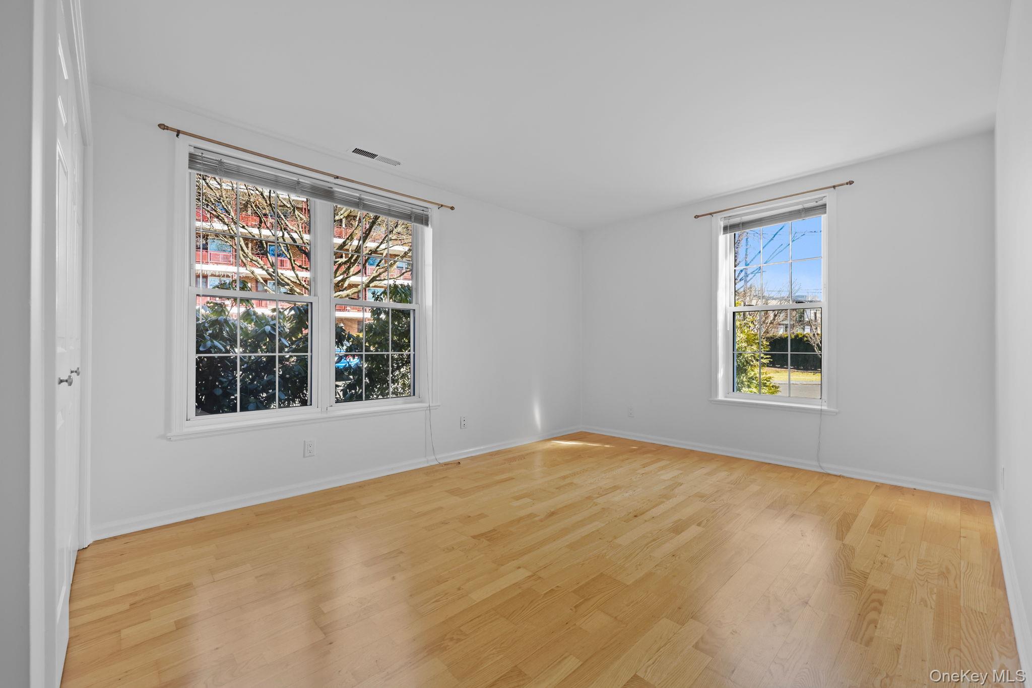 #19 photo, 140 Field Point Road, Greenwich , CT 06830