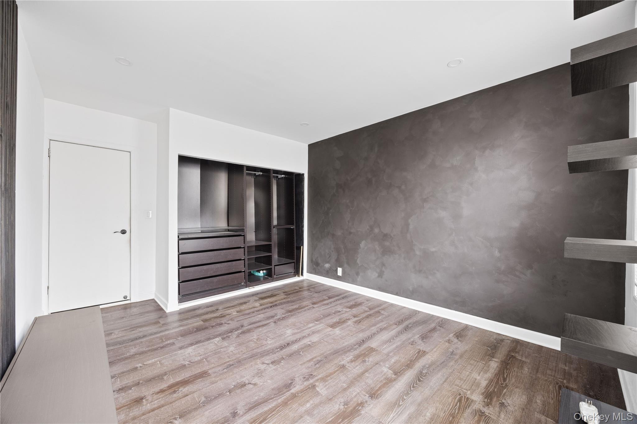 #15 photo, 645 Saint Lawrence Avenue, Bronx , NY 10473