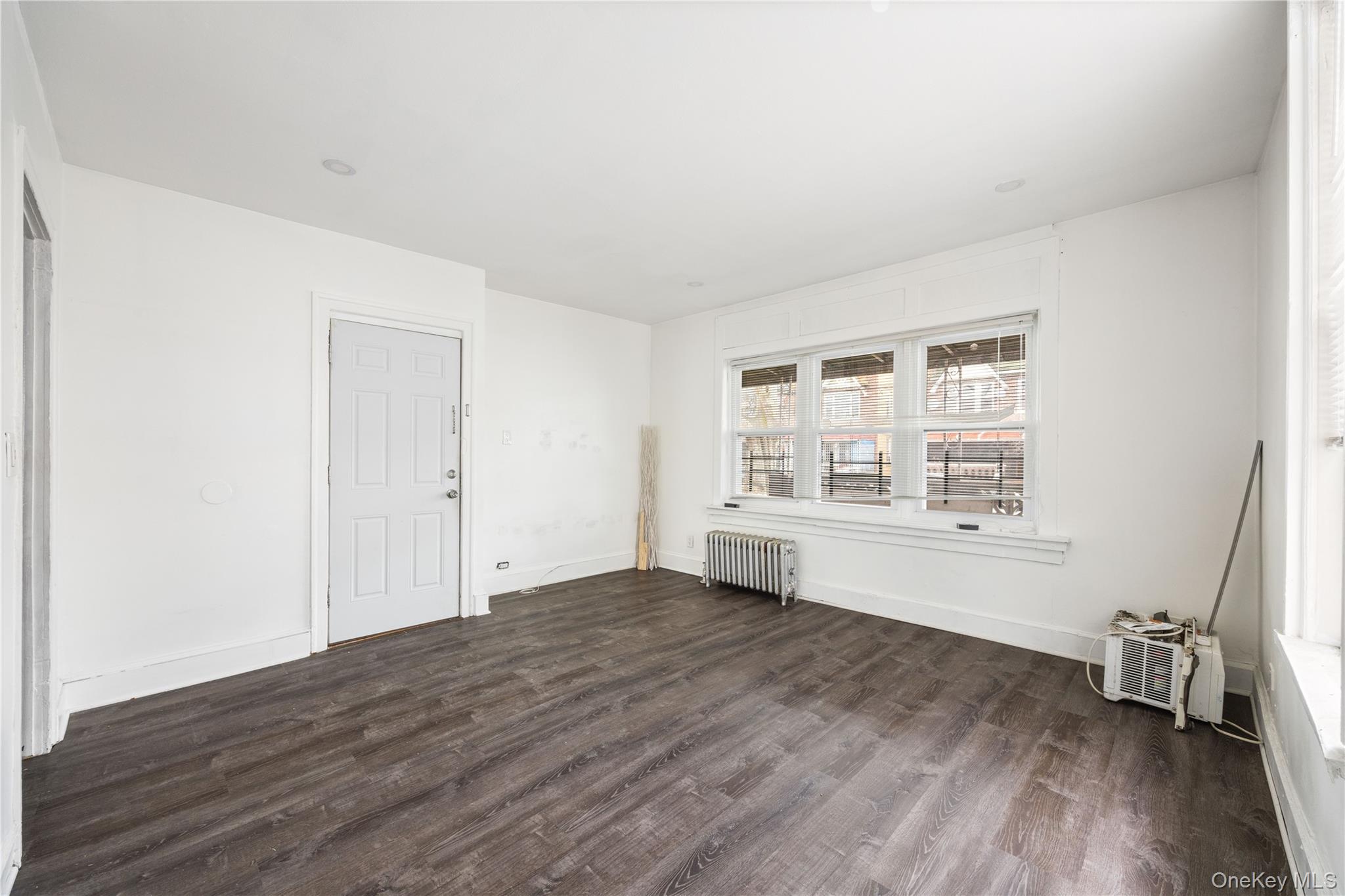 #8 photo, 645 Saint Lawrence Avenue, Bronx , NY 10473