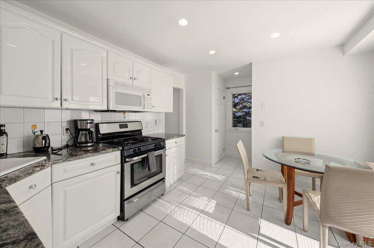 #6 photo, 144 Bell Road, Scarsdale , NY 10583