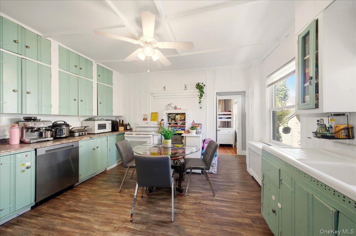 #7 photo, 183 Park Avenue, West Harrison , NY 10528