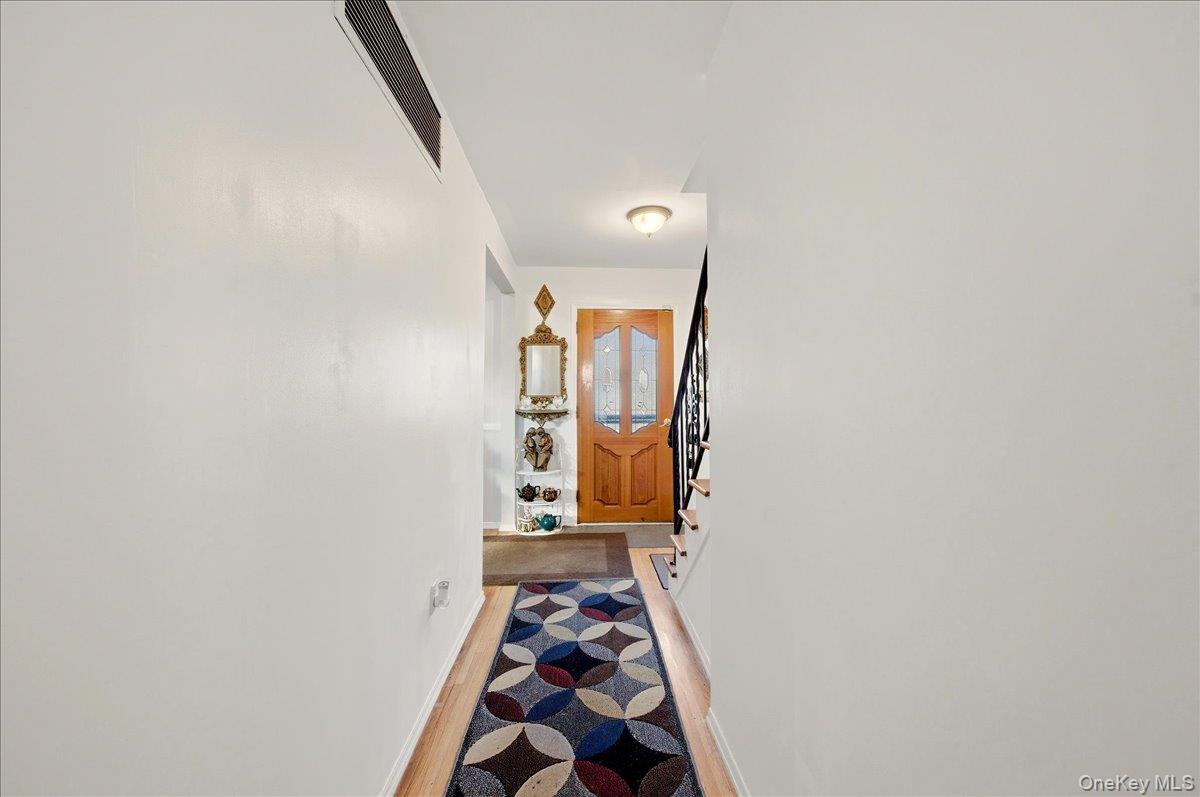 #11 photo, 65 Skymeadow Place, Elmsford , NY 10523