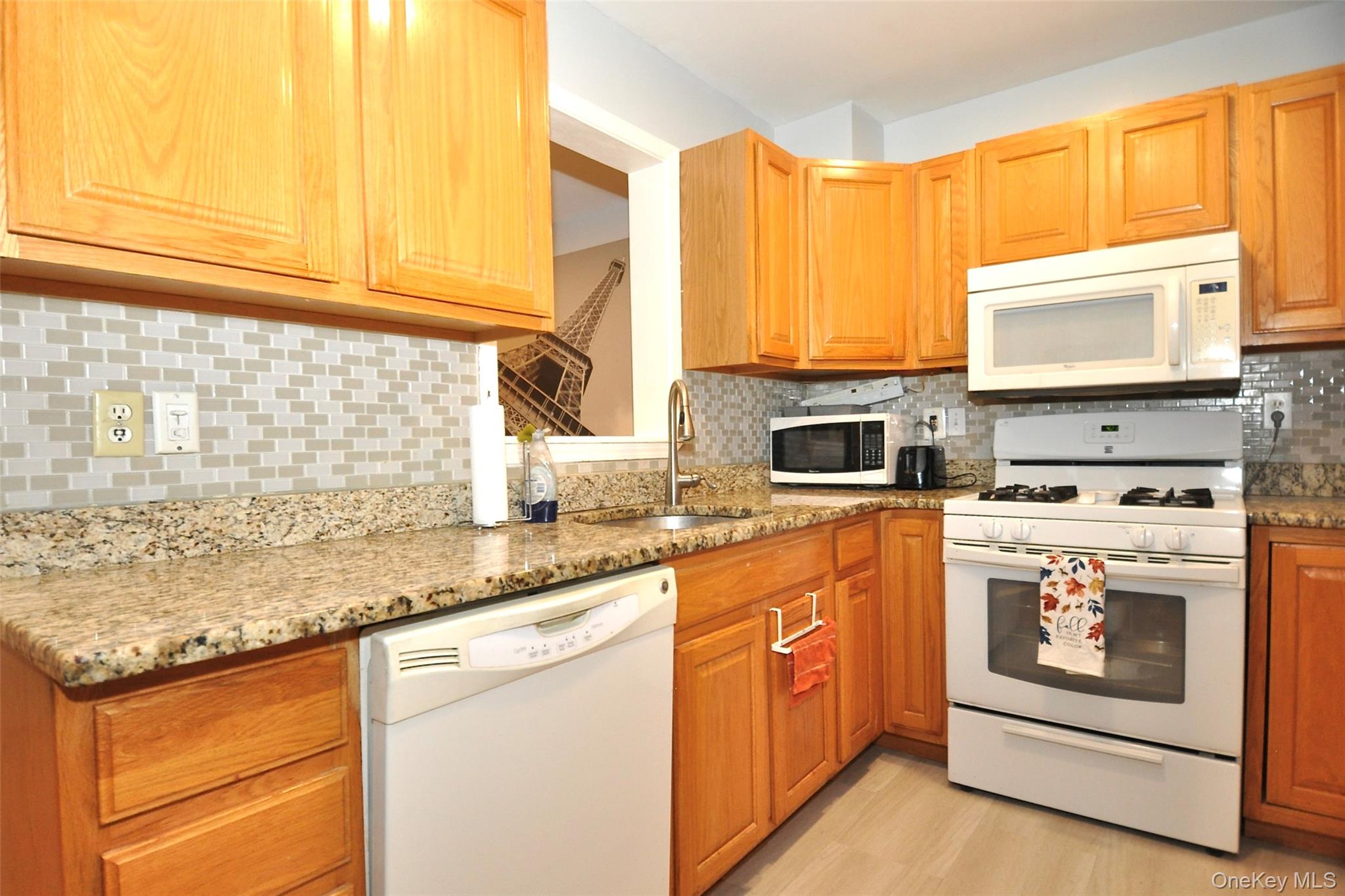 #10 photo, 1067 Washington Green, New Windsor , NY 12553