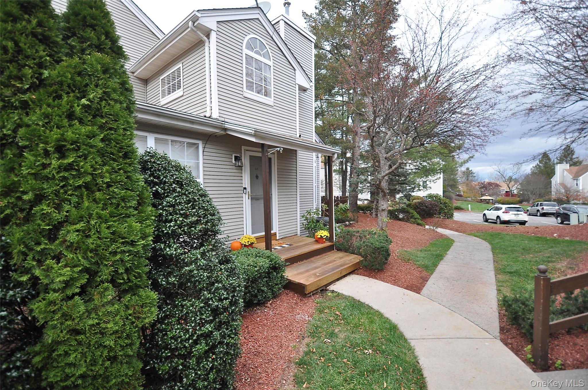 #3 photo, 1067 Washington Green, New Windsor , NY 12553