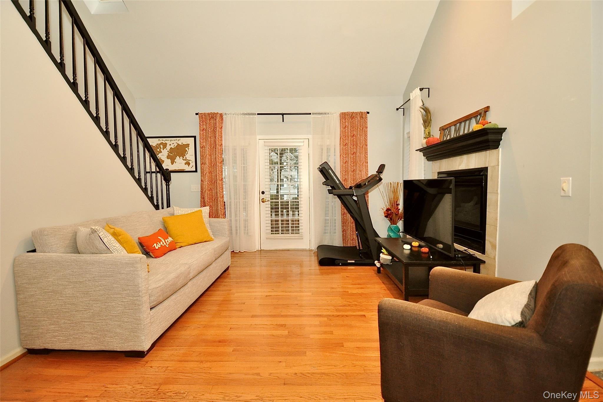 #6 photo, 1067 Washington Green, New Windsor , NY 12553