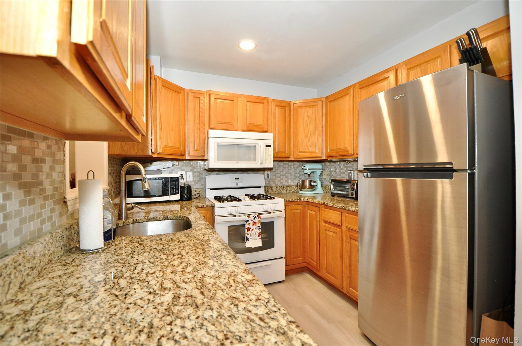 #8 photo, 1067 Washington Green, New Windsor , NY 12553