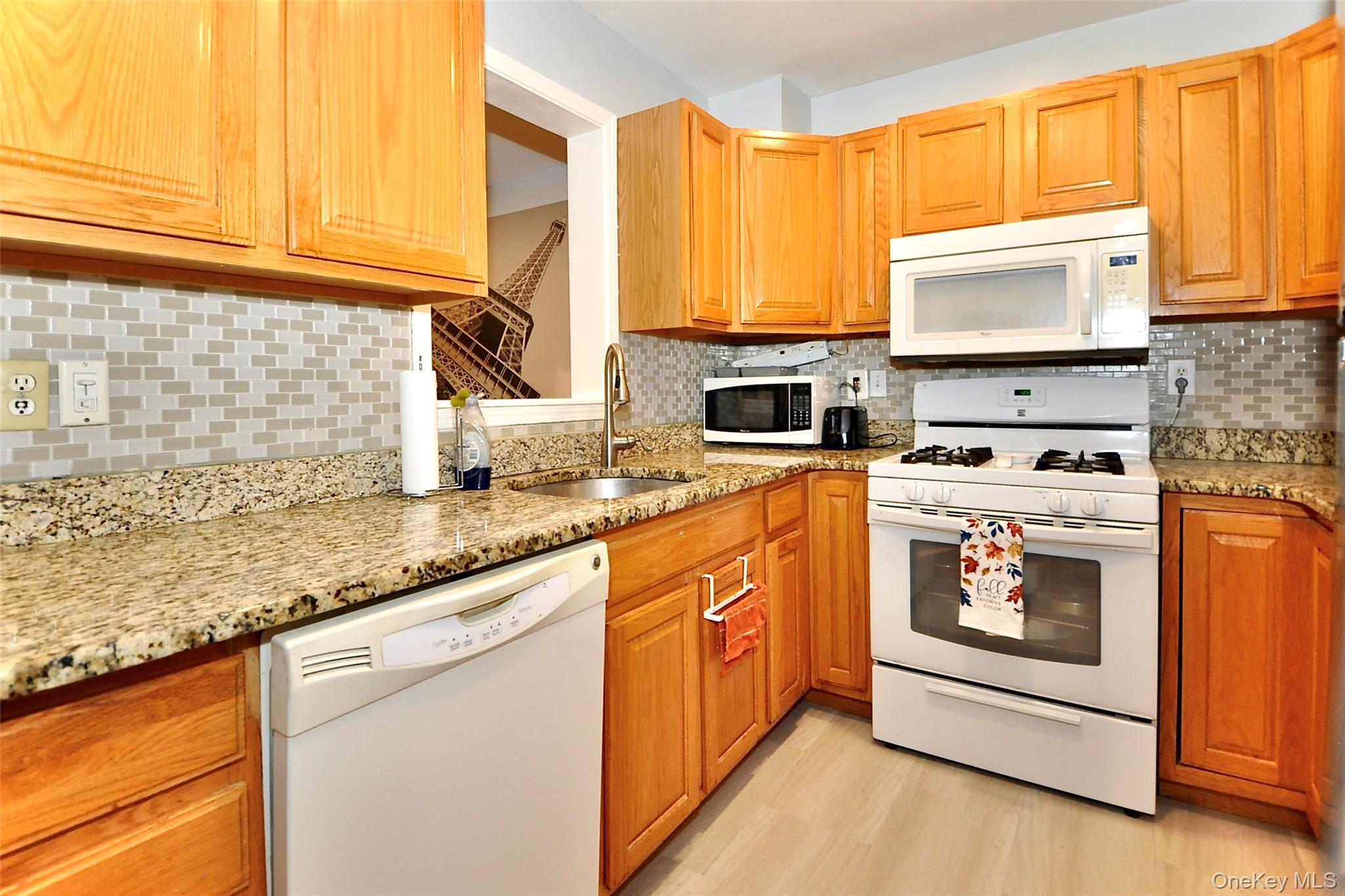 #9 photo, 1067 Washington Green, New Windsor , NY 12553