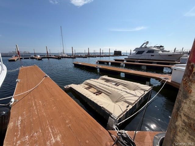 #7 photo, 148 City Island Avenue, Bronx , NY 10464