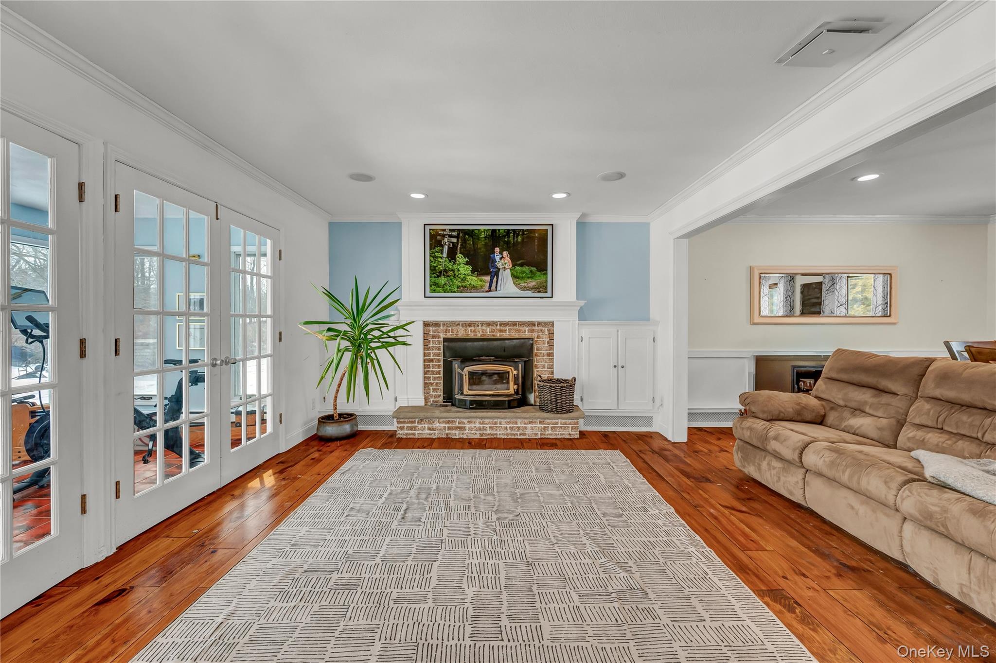 #3 photo, 6 Eisenhower Court, Hopewell Junction , NY 12533