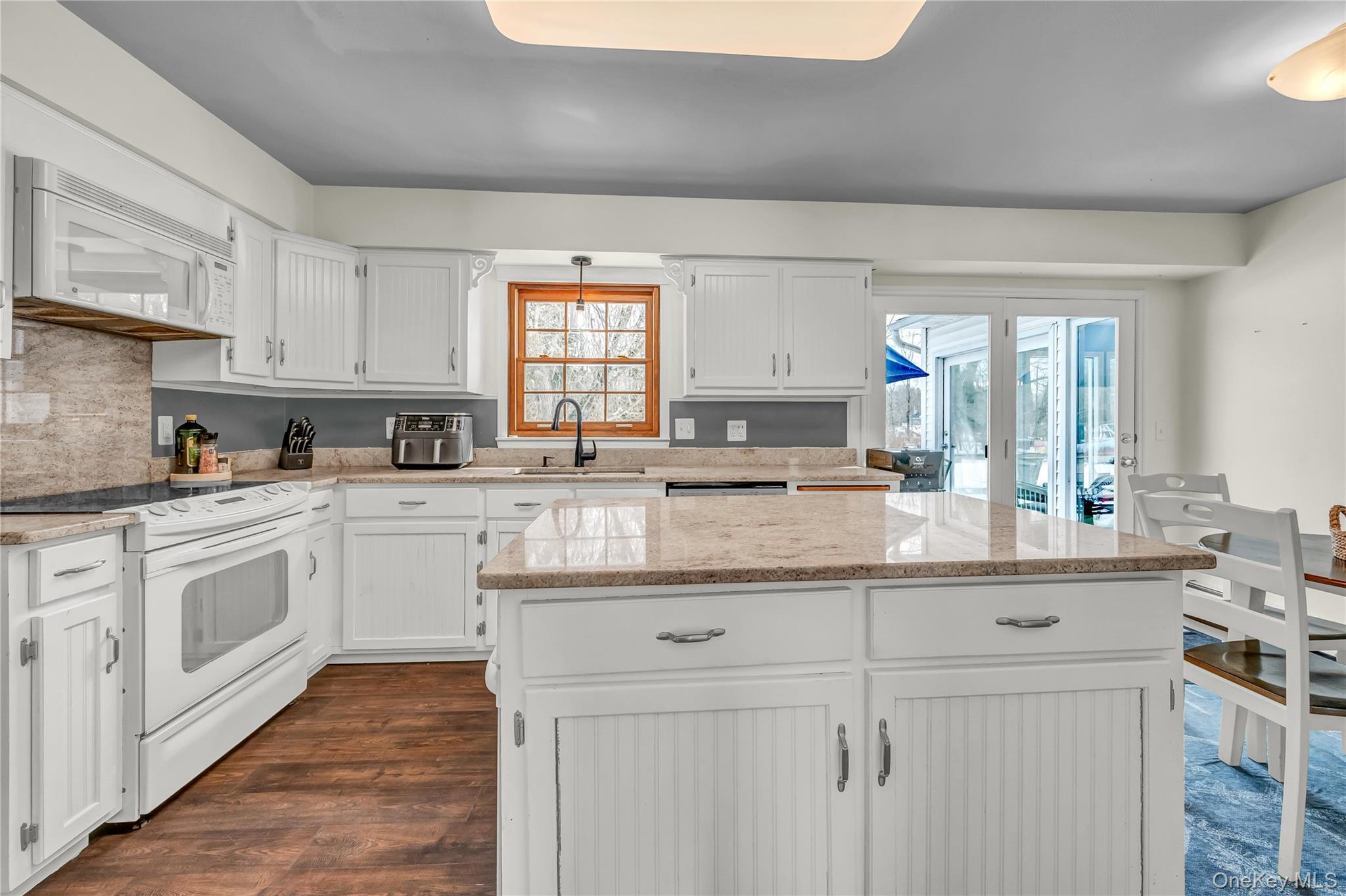 #8 photo, 6 Eisenhower Court, Hopewell Junction , NY 12533