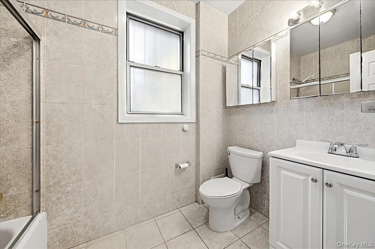 #10 photo, 2712 Holland Avenue, 布朗士 Bronx , NY 10467