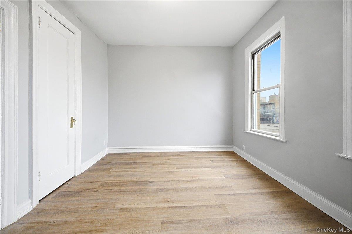 #14 photo, 2712 Holland Avenue, 布朗士 Bronx , NY 10467