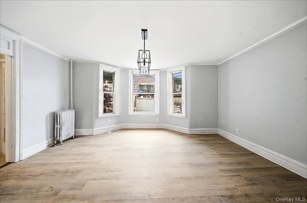 #5 photo, 2712 Holland Avenue, 布朗士 Bronx , NY 10467