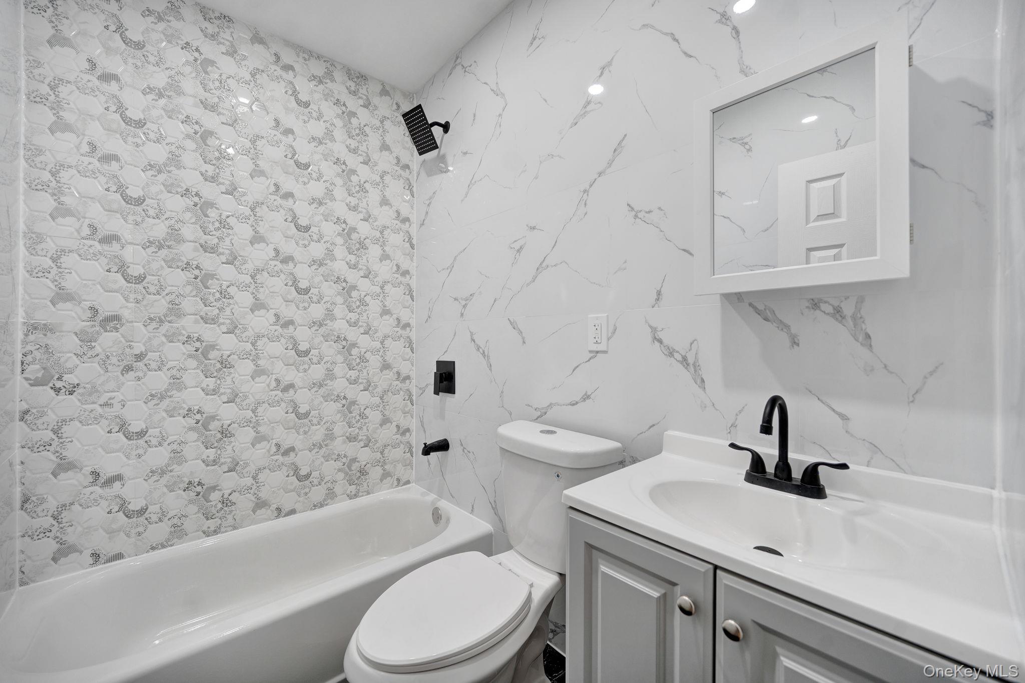 #11 photo, 114-23 200th Street, 皇后區 Saint Albans , NY 11412