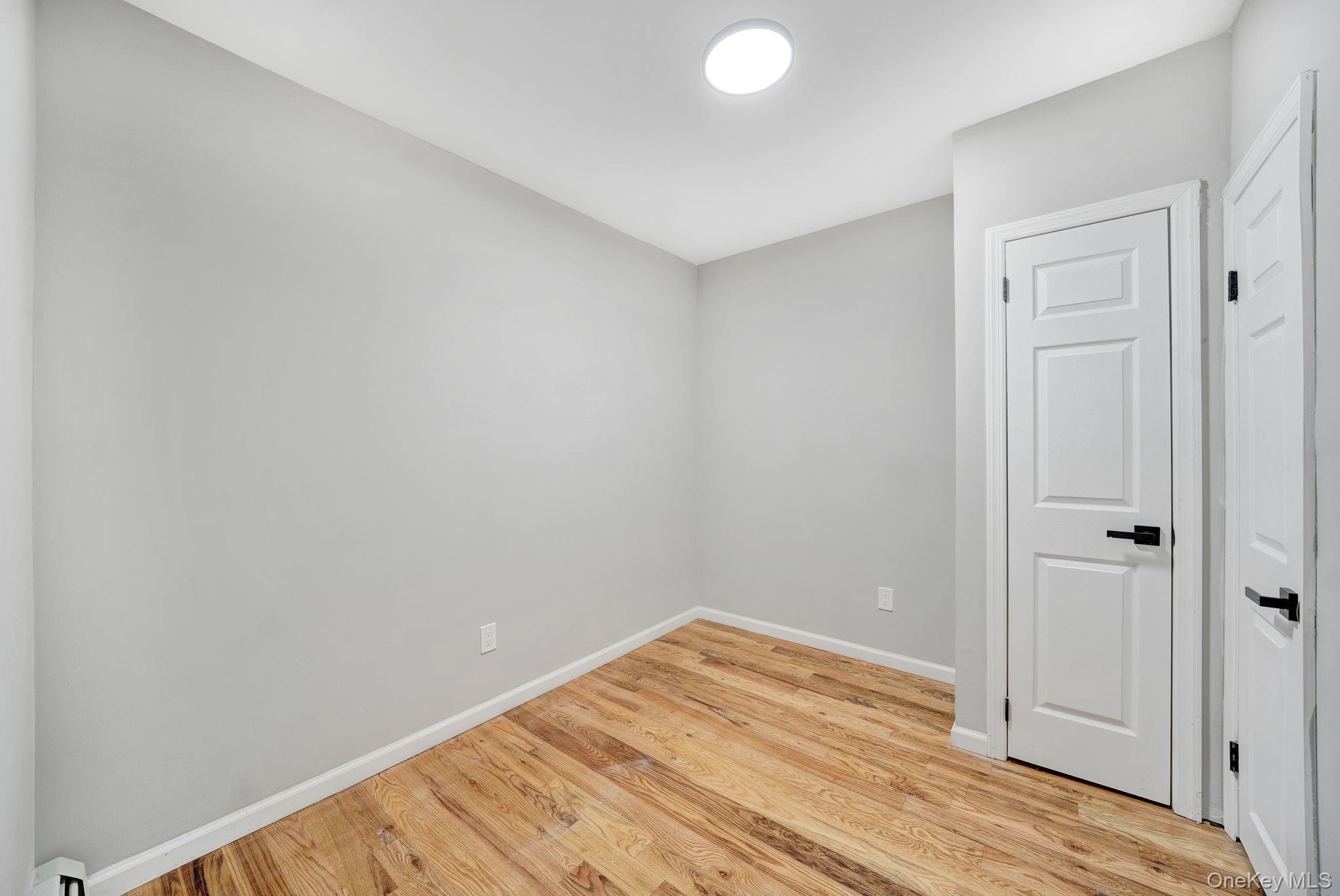 #7 photo, 114-23 200th Street, 皇后區 Saint Albans , NY 11412