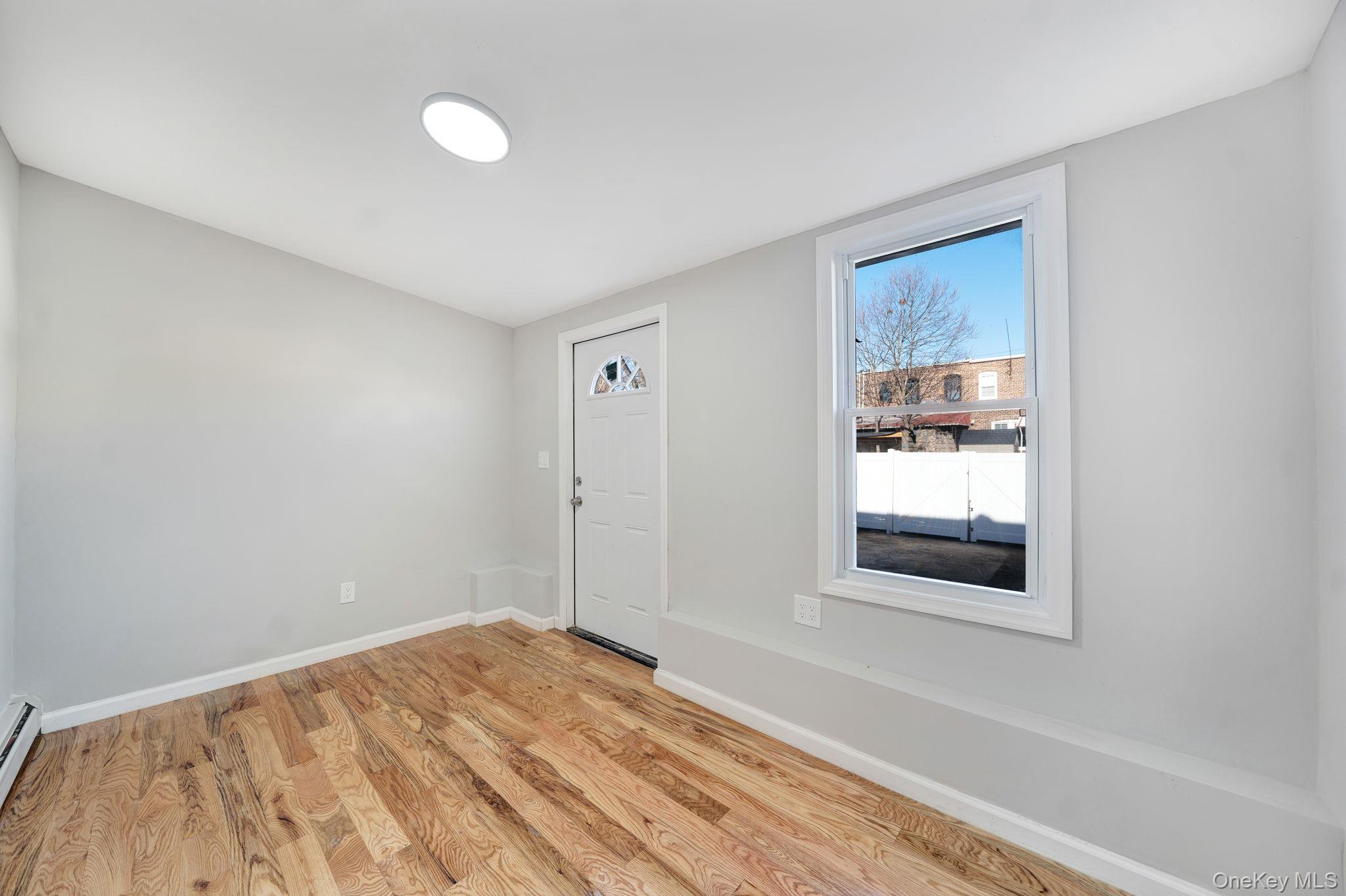 #9 photo, 114-23 200th Street, 皇后區 Saint Albans , NY 11412