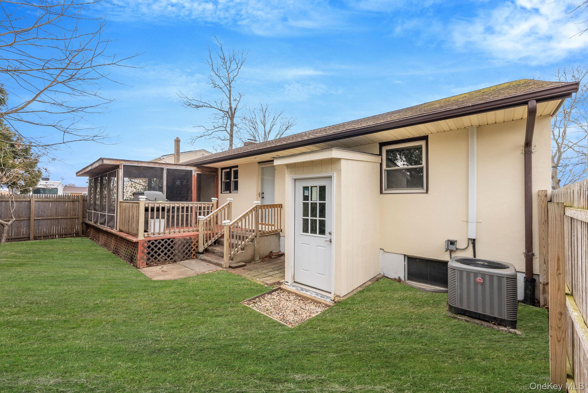 #3 photo, 36 Maple Lane, Shirley , NY 11967