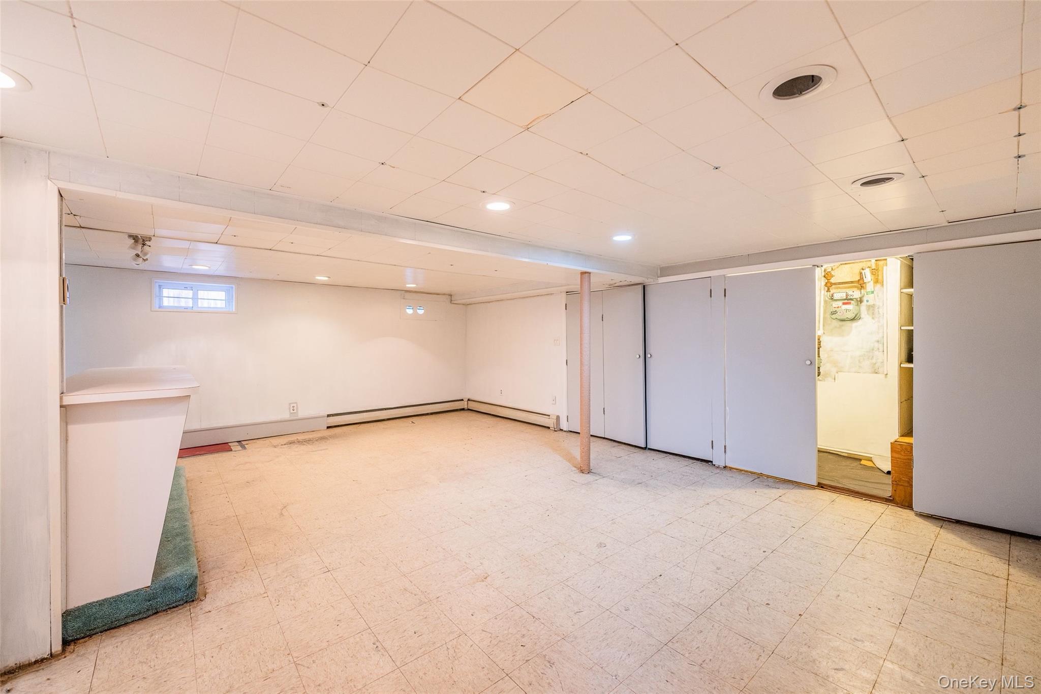 #13 photo, 65-11 168th Street, קווינס Fresh Meadows , NY 11365