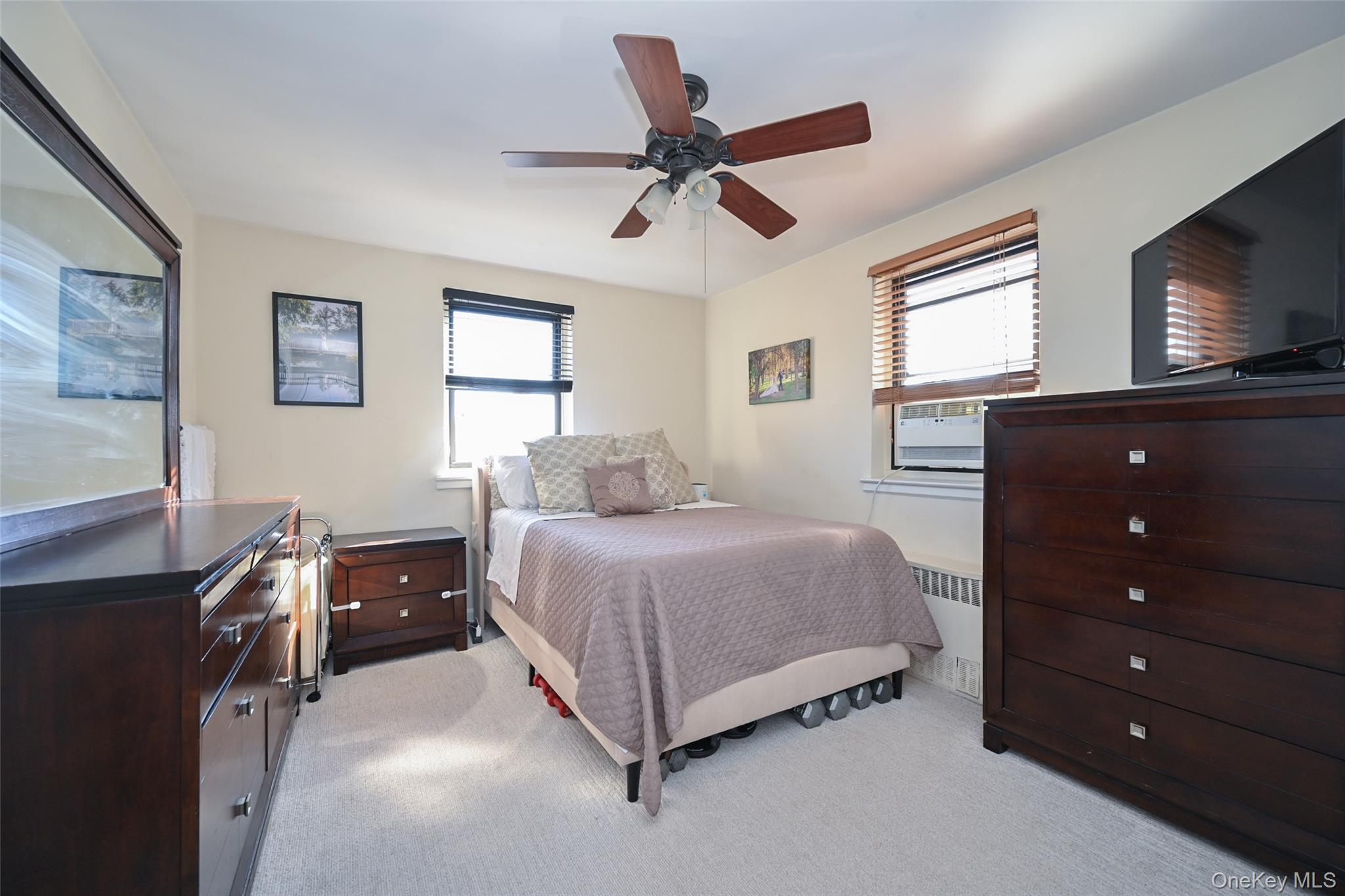 #12 photo, 36-44 172 Street, קווינס Flushing , NY 11358