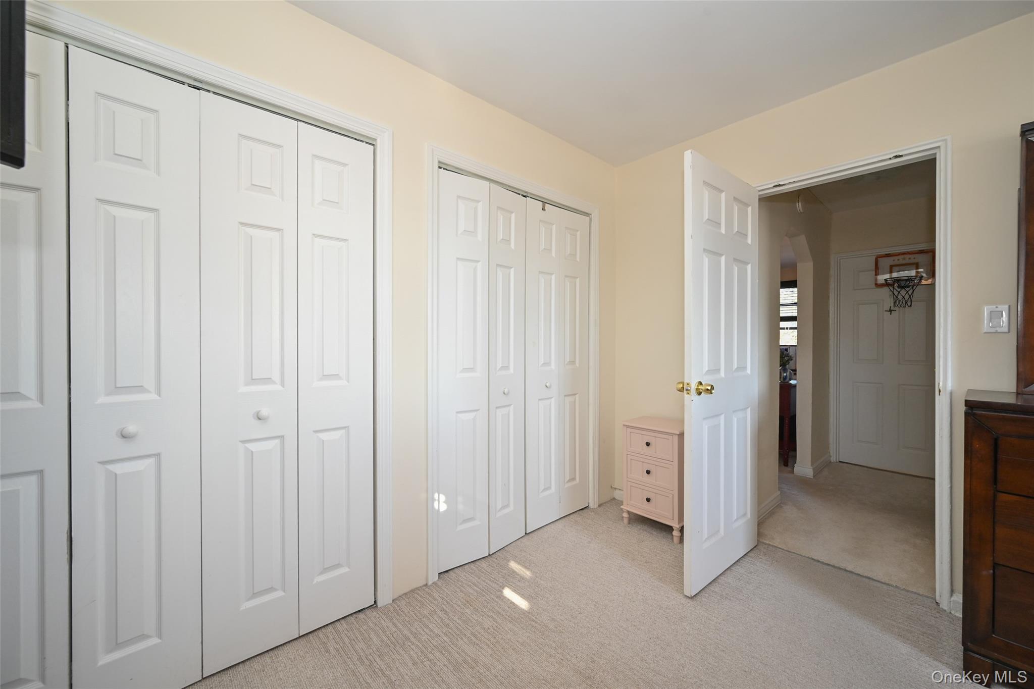 #13 photo, 36-44 172 Street, קווינס Flushing , NY 11358