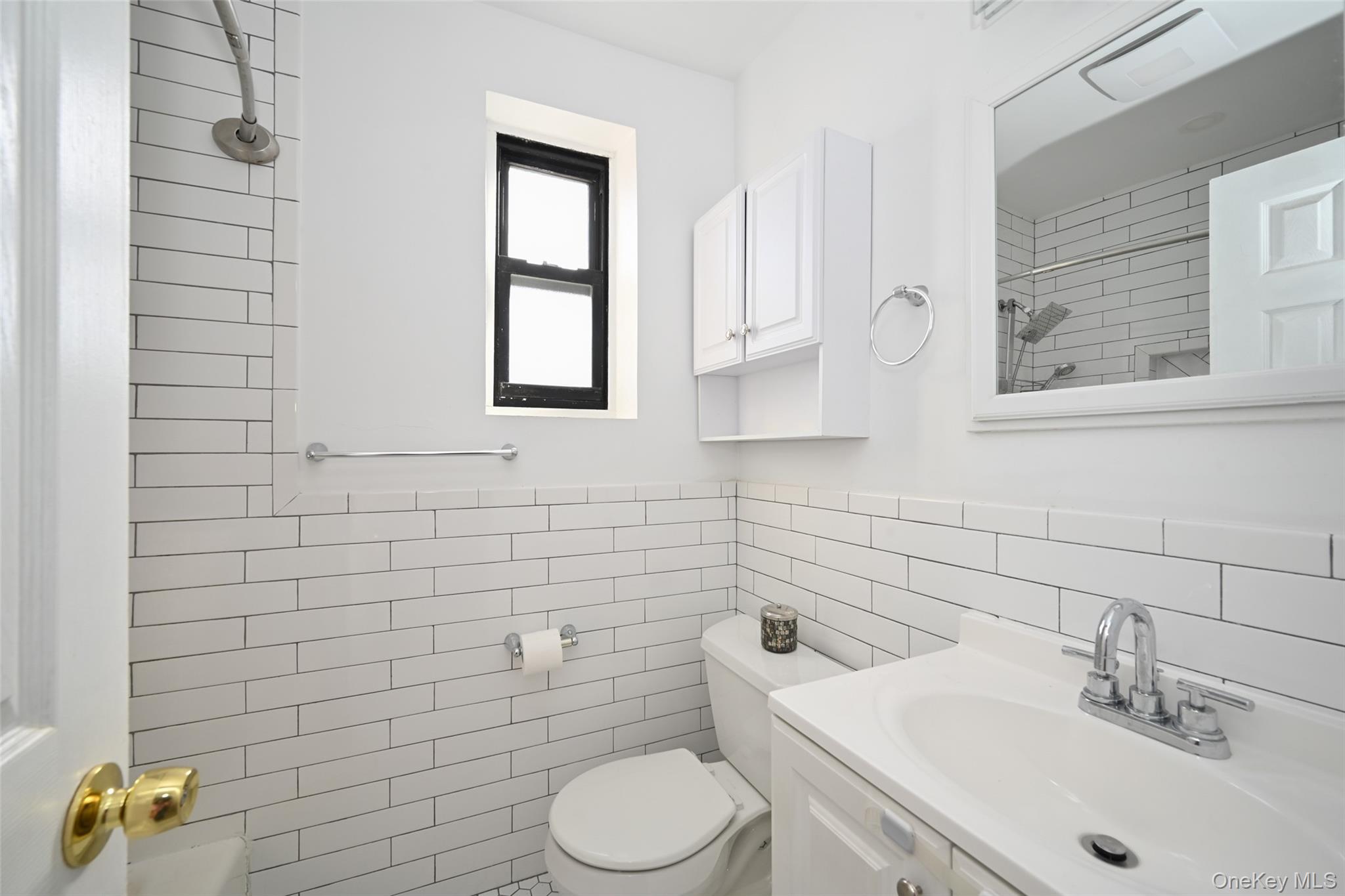 #15 photo, 36-44 172 Street, קווינס Flushing , NY 11358