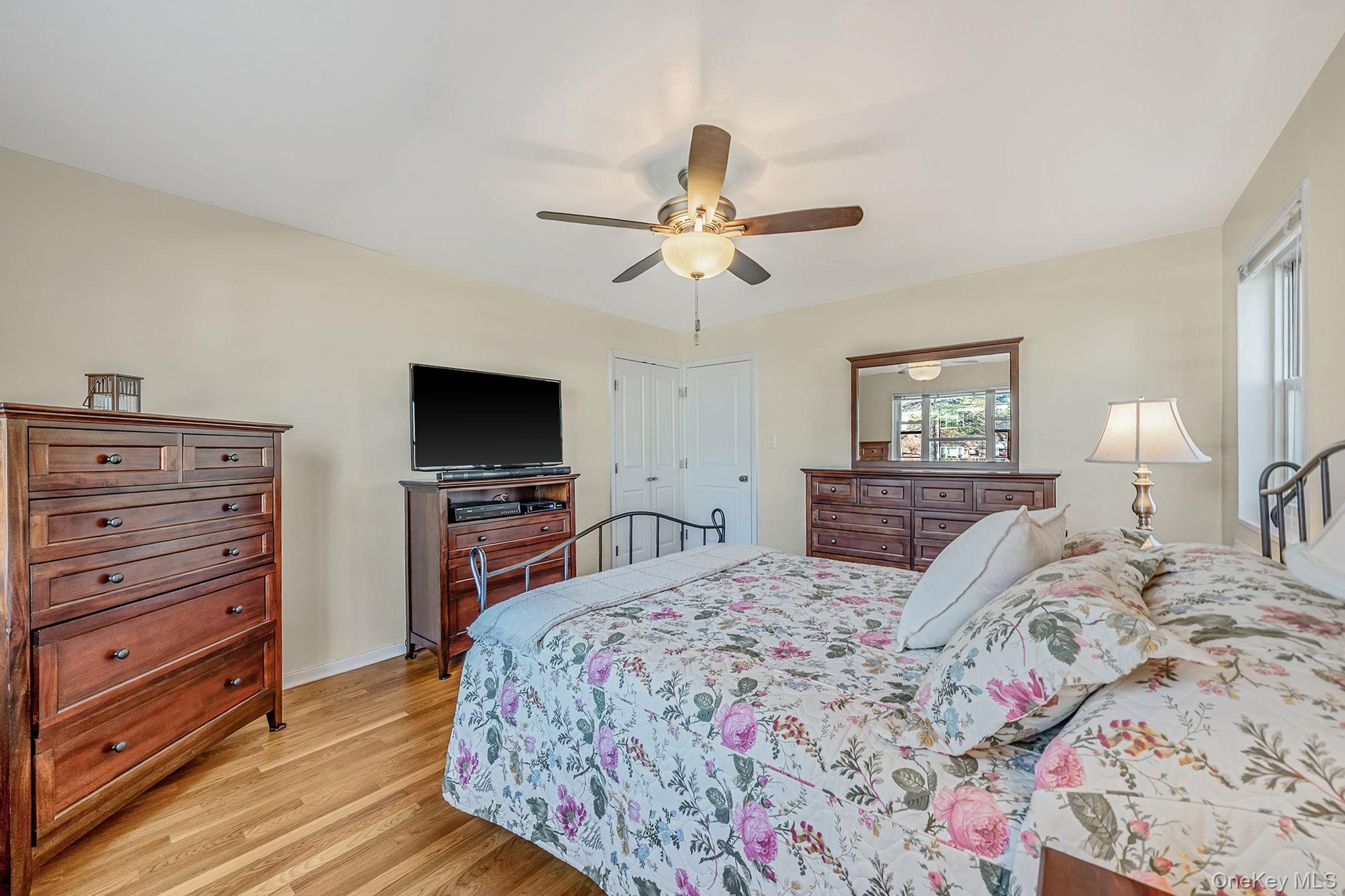 #10 photo, 1530 212th Street, קווינס Bayside , NY 11360