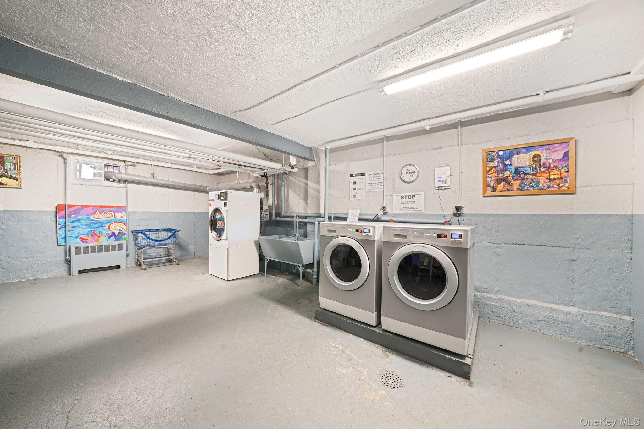 #14 photo, 1530 212th Street, קווינס Bayside , NY 11360