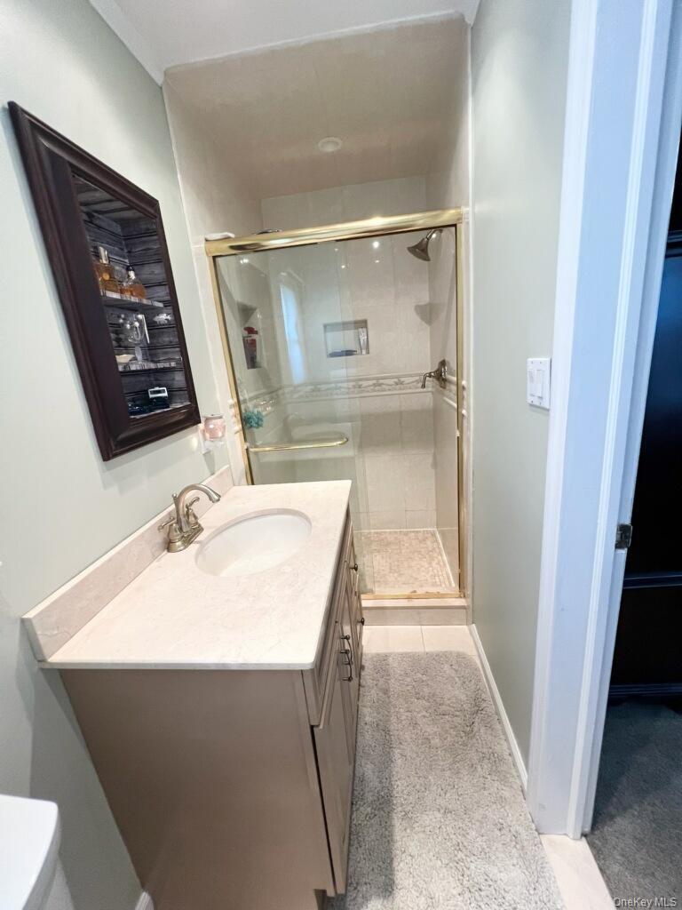 #17 photo, 158 Lincoln Avenue, Rockville Centre , NY 11570