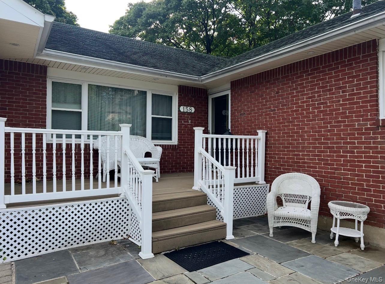 #3 photo, 158 Lincoln Avenue, Rockville Centre , NY 11570