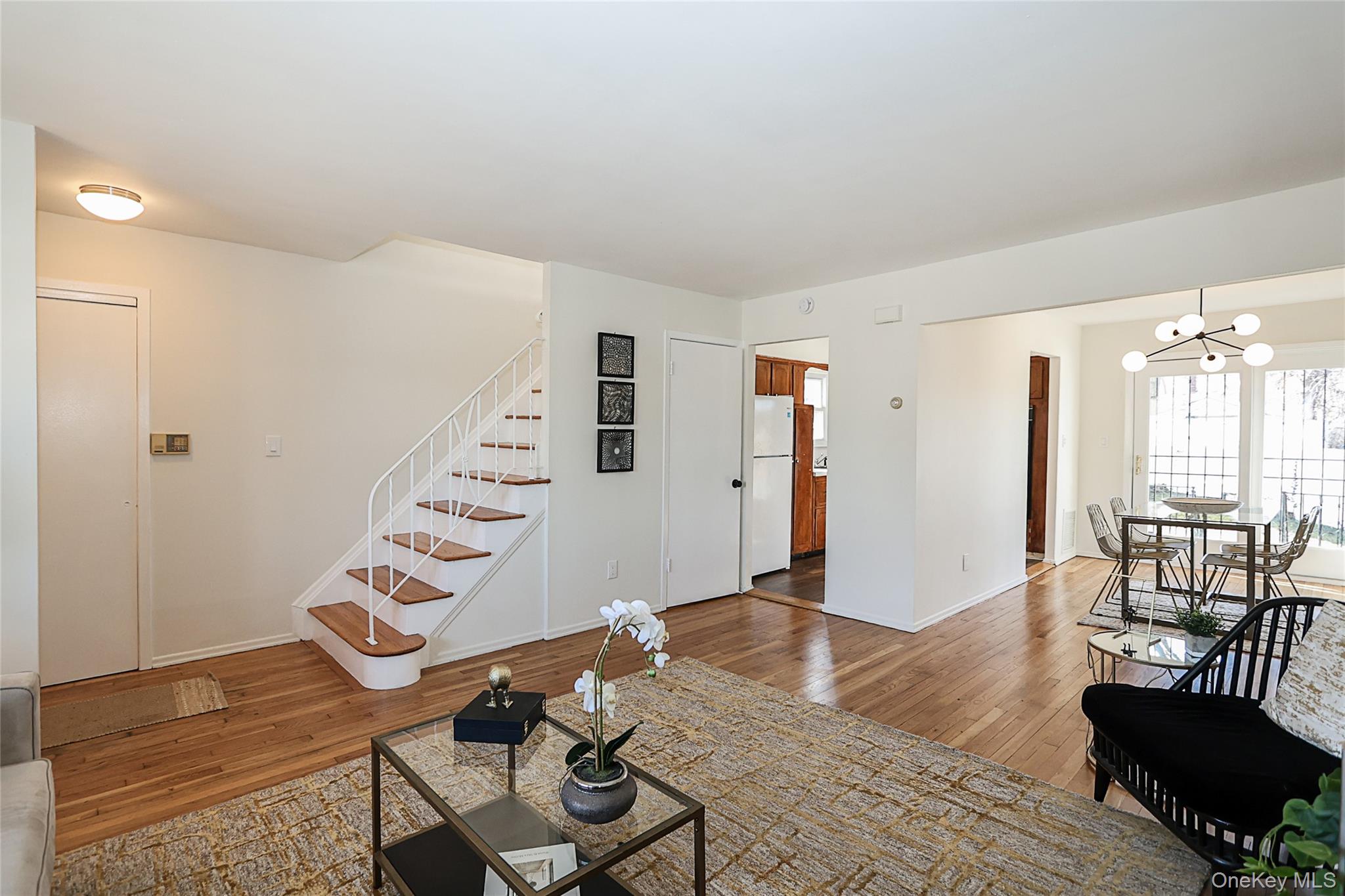 #6 photo, 21614 132nd Road, קווינס Springfield Gardens , NY 11413