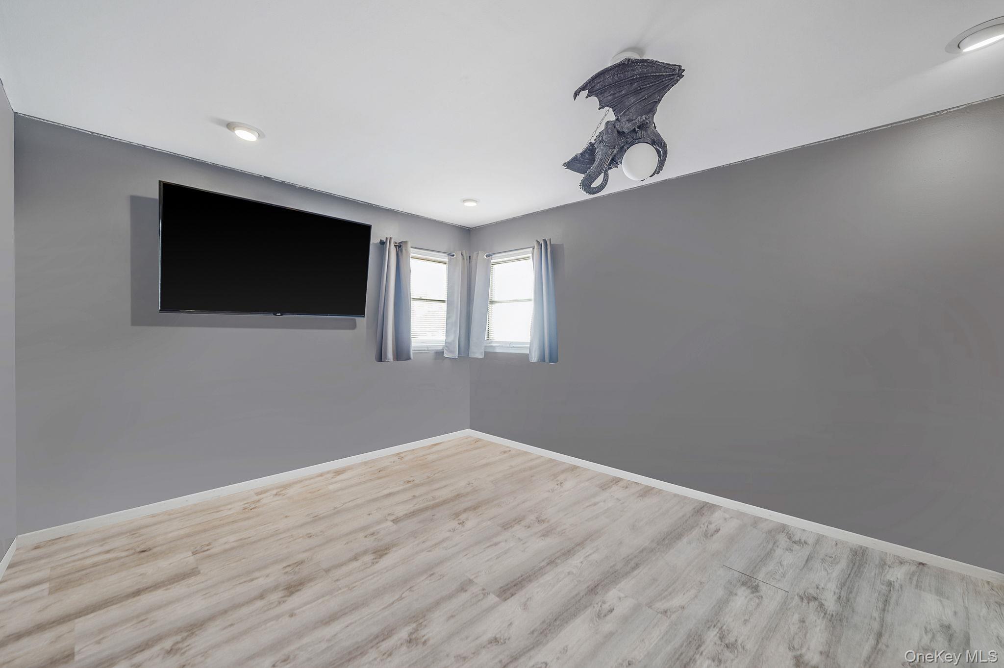 #16 photo, 8 Sunset Avenue, 롱 아일랜드 Wheatley Heights , NY 11798