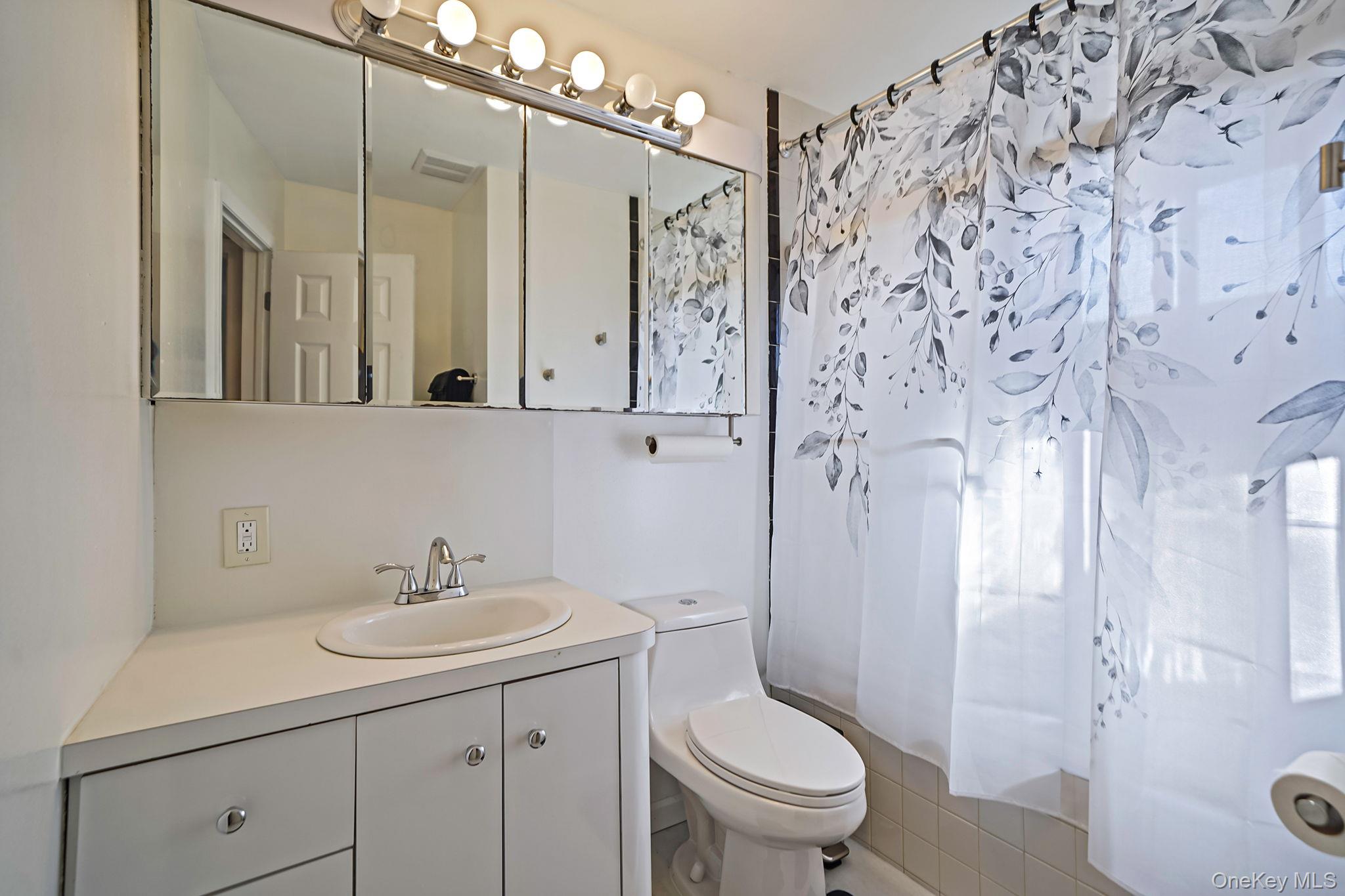 #18 photo, 8 Sunset Avenue, 롱 아일랜드 Wheatley Heights , NY 11798