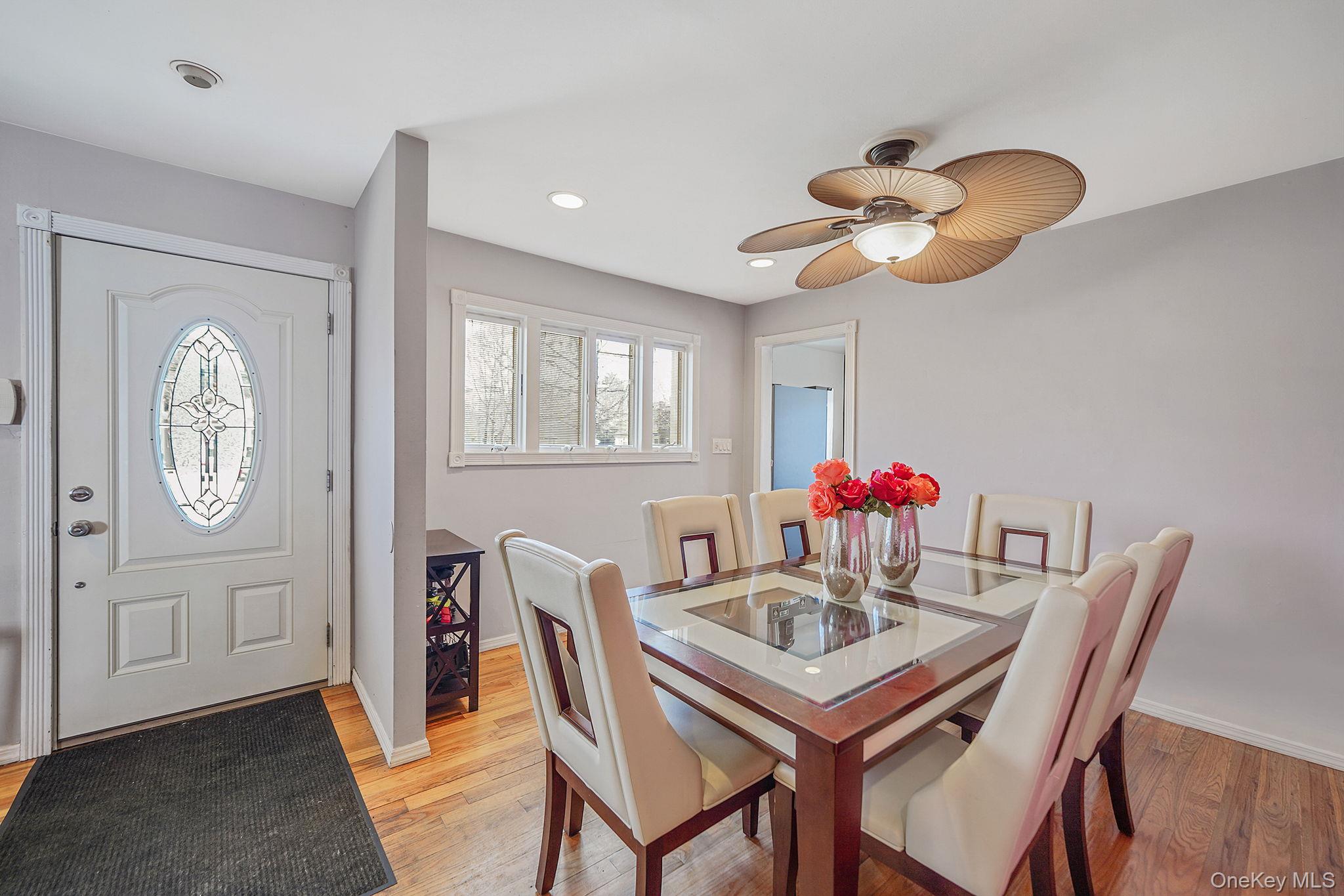 #8 photo, 8 Sunset Avenue, 롱 아일랜드 Wheatley Heights , NY 11798