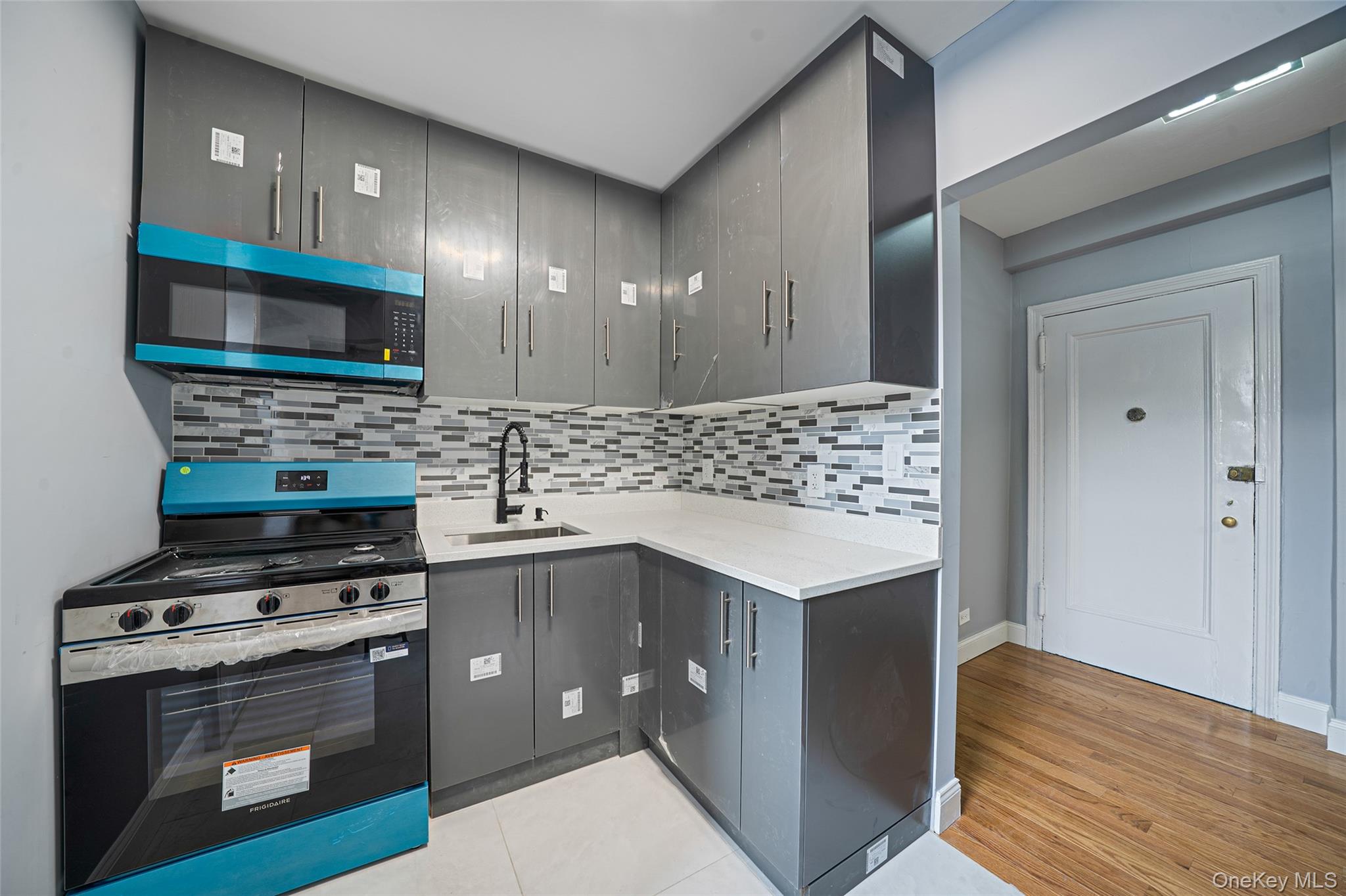 #12 photo, 3131 54th Street, קווינס Woodside , NY 11377